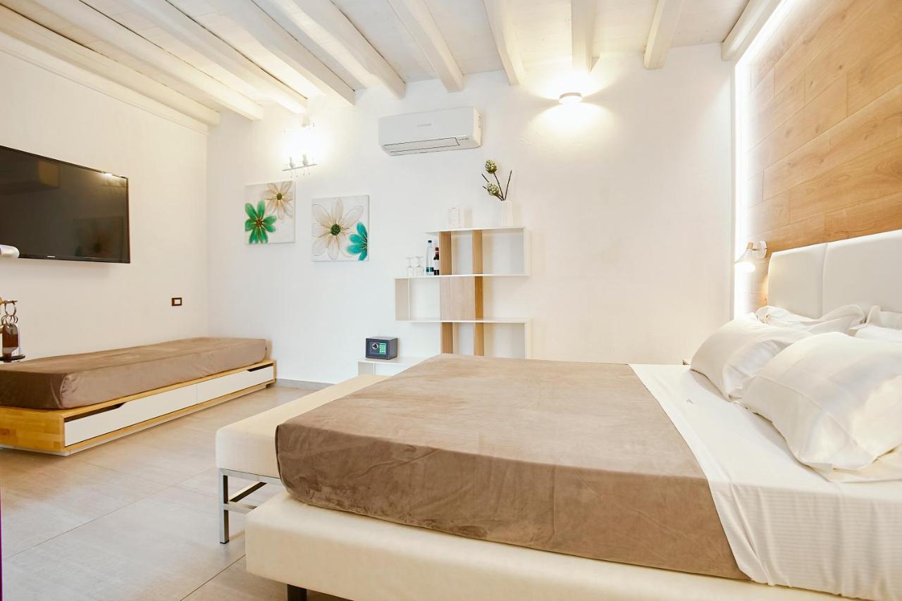 Hotel La Tavernetta Скопелло Экстерьер фото