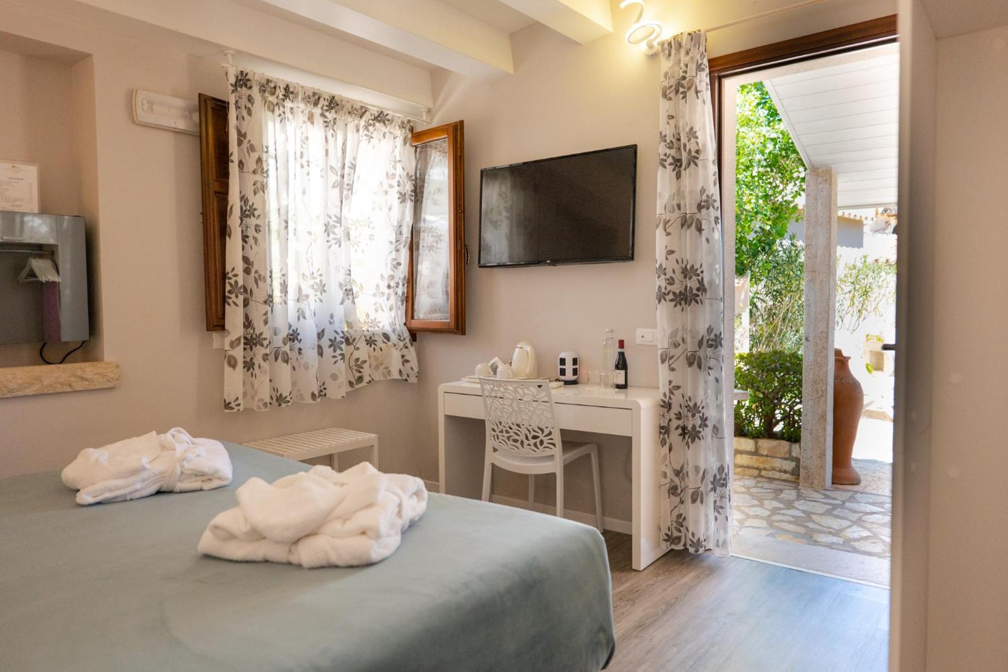 Hotel La Tavernetta Скопелло Номер фото